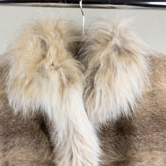Modern Luxe Faux Fur Vest 🤎 Tan + Cream Collar - Picture 4 of 10